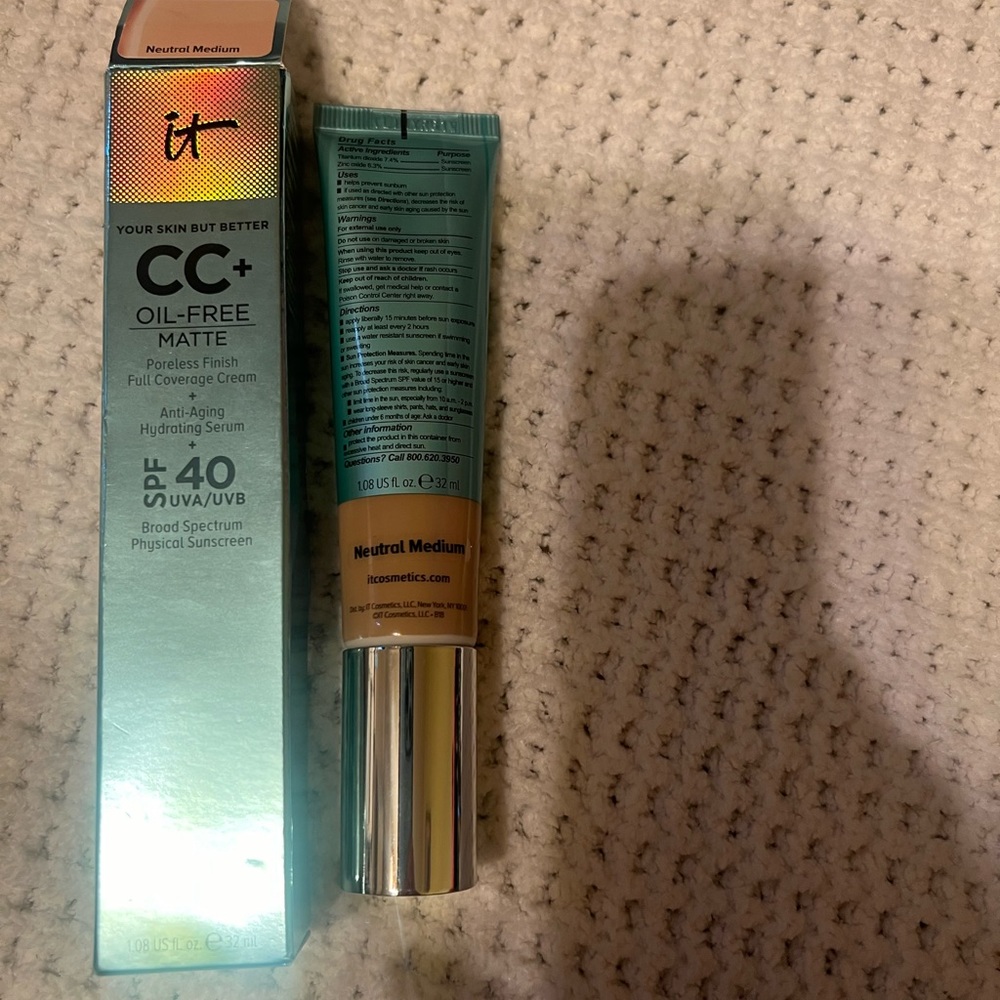 It cosmetics foundation color Neutral Medium